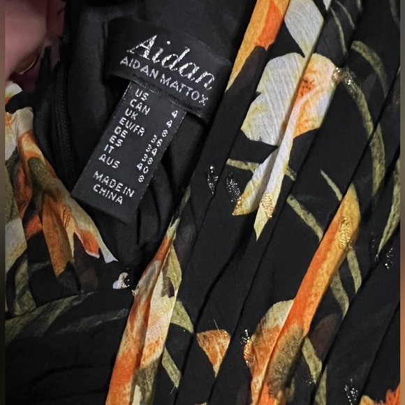 #20 AIDAN MATTOX • METALLIC FLORAL PRINT W. SLIT • NWT - Picture 7 of 9